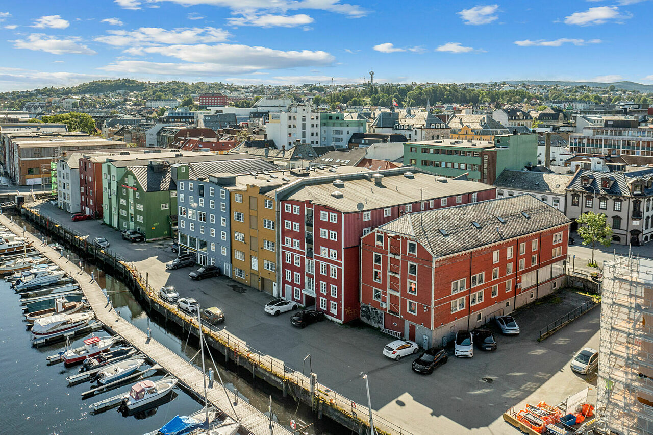 8597289 2 DJI 0078 DNG