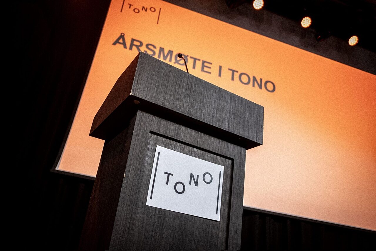 Arsmote TONO talerstol scaled